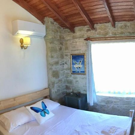 Sari Keci Tas Otel İmroz Екстериор снимка